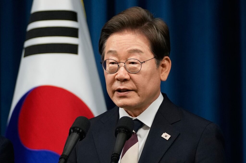 이재명 대통령 지지율 67%… 취임 후 최고치 재경신, 여야 격차 30%p